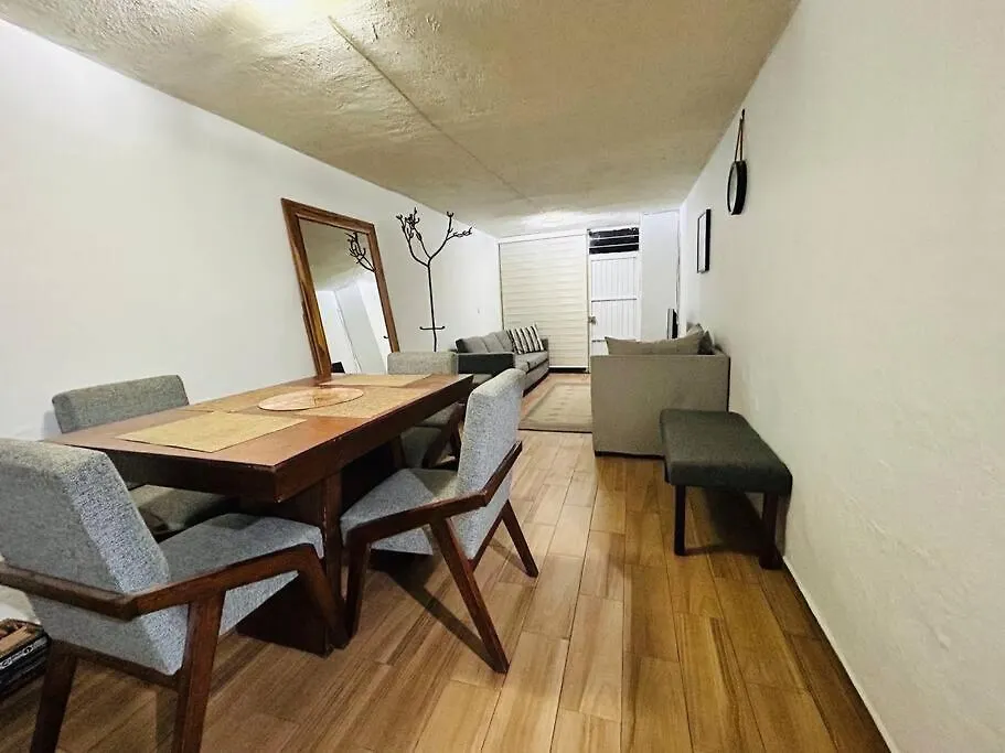 Lägenhet Comoda Casa Con Dos Cuartos Y Cochera Para Auto Pequeno Guadalajara Mexiko